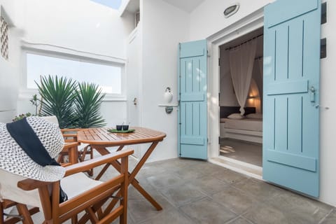 Double Room (No View) | Terrace/patio