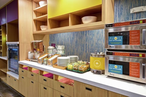 Free daily breakfast