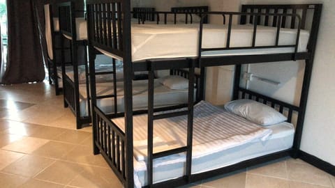 Shared Dormitory, Mixed Dorm | Minibar, in-room safe, blackout drapes, free WiFi