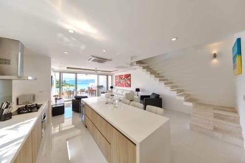 Luxury 3 Bedroom Villa with Ocean View and Private Infinity Pool BY15 | Room amenity