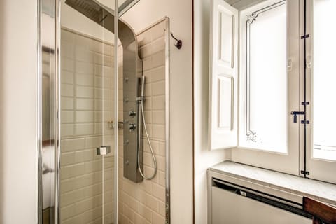 Classic Room, 1 Bedroom | Bathroom shower