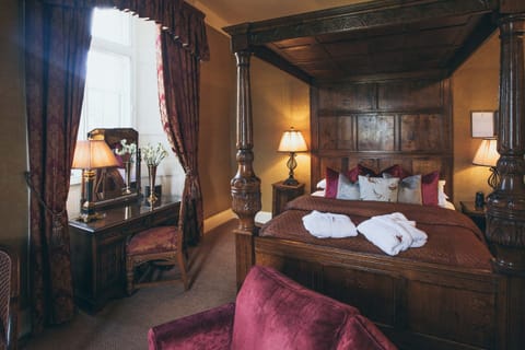 Leighton Suite | Individually decorated, individually furnished, desk, iron/ironing board