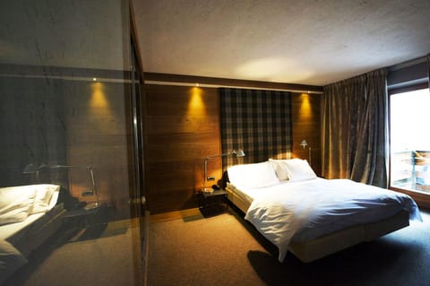 Comfort Double Room | Minibar, in-room safe, desk, free WiFi