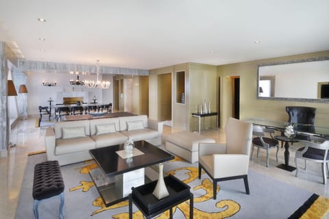 Presidential Suite, Multiple Beds (Club Level) | Living room | Plasma TV