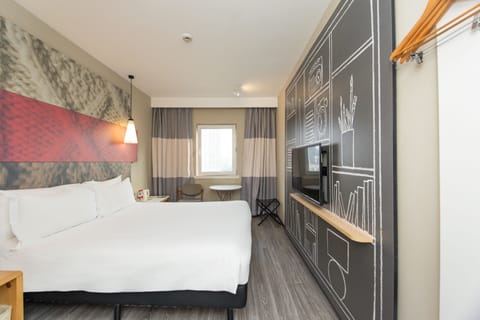 Standard Double Room | Pillowtop beds, in-room safe, iron/ironing board, free WiFi