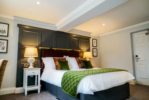 Classic Double Room | Premium bedding, pillowtop beds, free minibar items, desk