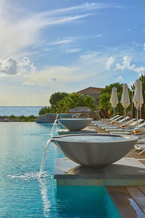 Indoor pool, seasonal outdoor pool