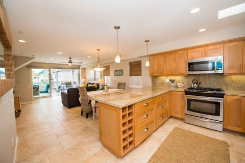 open view of 2nd floor from kitchen.