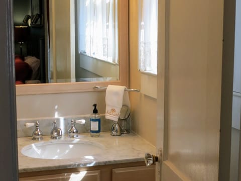 Studio, Private Bathroom (Greenwood Suite) | Miscellaneous