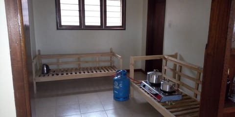 Basic Shared Dormitory, Women only, Shared Bathroom | Shared kitchen | Fridge, microwave