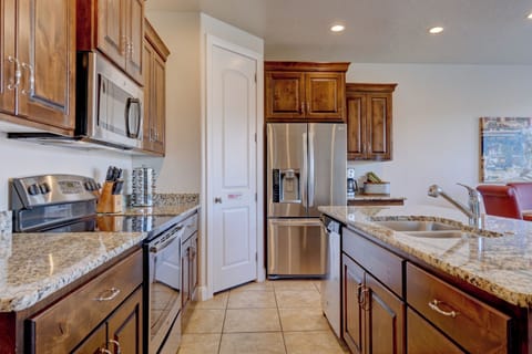 Beautiful granite counter tops with stainless appliances