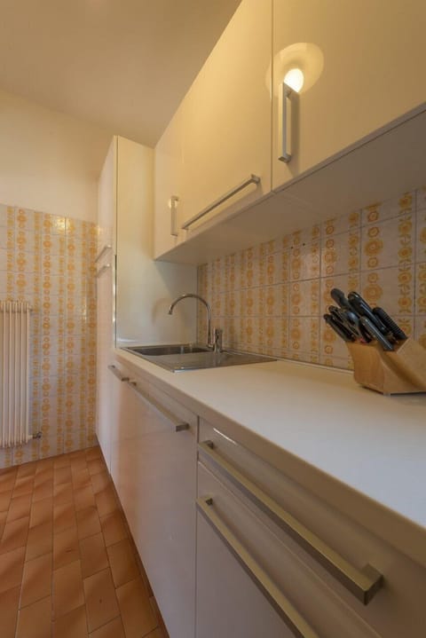 Apartment, 2 Bedrooms | Private kitchen | Full-size fridge, microwave, oven, stovetop