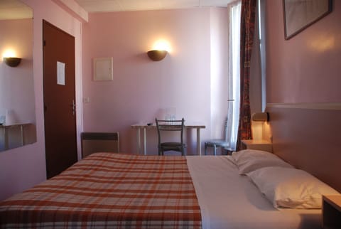 Classic Double Room | Free WiFi, bed sheets