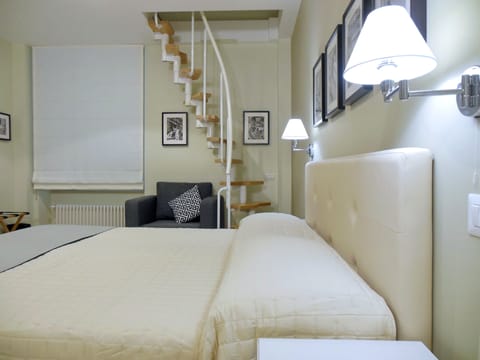 Family Suite | Premium bedding, pillowtop beds, minibar, in-room safe