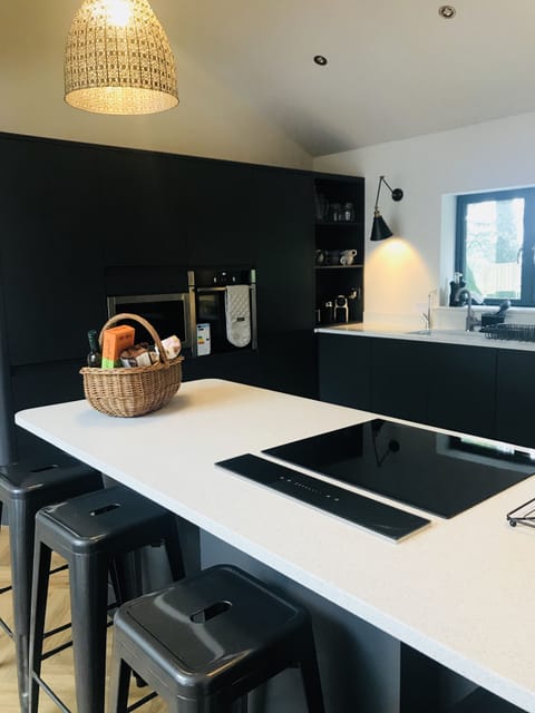 Kitchen all new and glossy