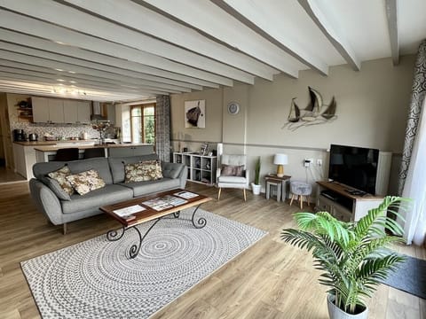 Open plan lounge designed for comfort and functionality. Relax and socialise