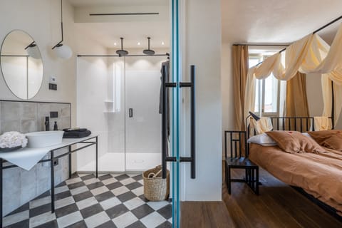 Exclusive Room | Bathroom | Hair dryer, bidet, towels