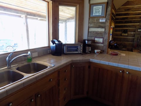 Kitchen Toaster & Coffee Makers