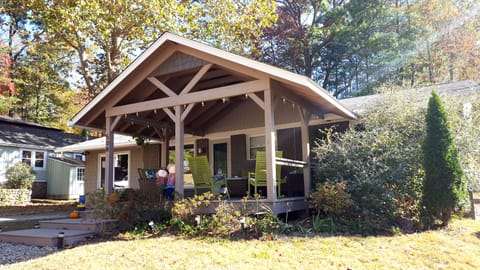 Welcome to the Azalea Lake House!