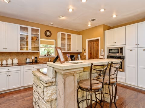 Another kitchen view.