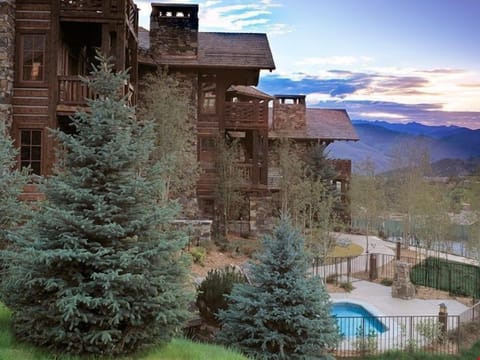Welcome to Settler's Lodge in Beaver Creek!
