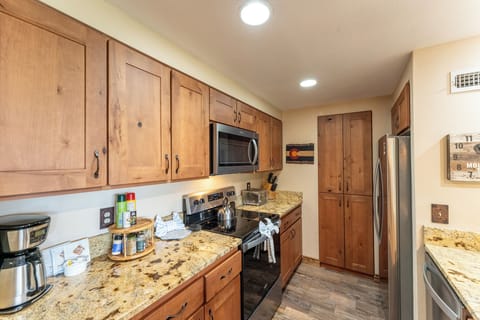 Full-size updated kitchen.