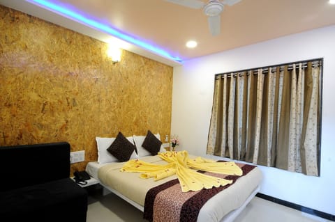Super Deluxe A/c  | Bathroom | Shower, free toiletries, slippers, towels