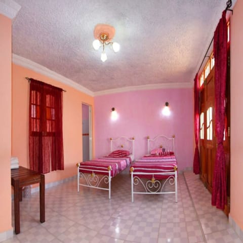 Double Room, Smoking | In-room safe, iron/ironing board, bed sheets