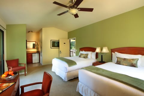Room, 2 Queen Beds (Vineyard) | Egyptian cotton sheets, premium bedding, pillowtop beds, desk