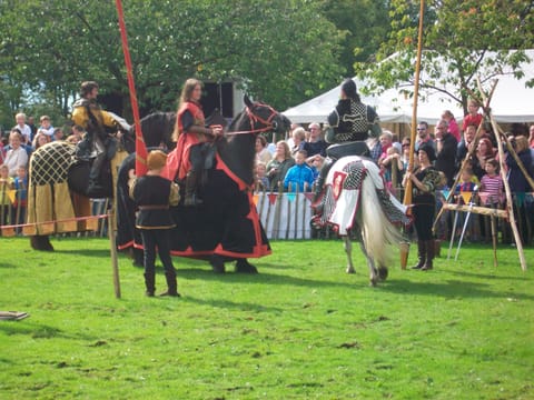 Jousting in Dunfermline Glen