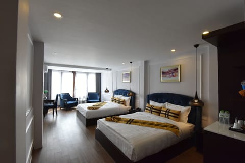 Grand Twin Room, Balcony, City View | Minibar, desk, blackout drapes, soundproofing