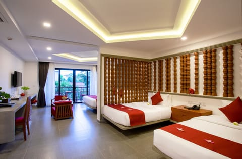 Deluxe Triple Room, 1 Bedroom | 1 bedroom, premium bedding, minibar, in-room safe