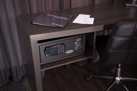 In-room safe, laptop workspace, iron/ironing board