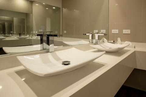 Premium Suite, 1 King Bed, Non Smoking | Bathroom sink