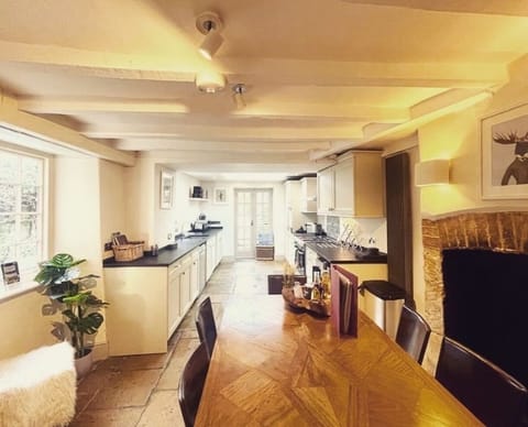 Family Cottage, Private Bathroom (The Crook) | Private kitchen