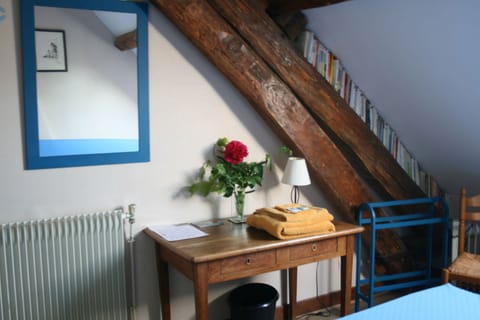 Superior Suite, Private Bathroom, Garden View (Suite des Pres) | 1 bedroom, individually decorated, individually furnished, desk