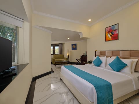 Classic Room with Sit-out | 1 bedroom, premium bedding, in-room safe, desk