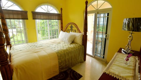 Standard Double Room, 1 Queen Bed, Non Smoking | Premium bedding, individually decorated, individually furnished