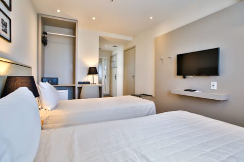 Standard Room | In-room safe, soundproofing, free WiFi, bed sheets