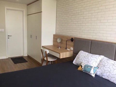 Family Apartment | 2 bedrooms, desk, free WiFi, bed sheets