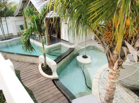 Luxury Package at Master One-Bedroom Villa with Pool and Home Cinema Projector | Private pool