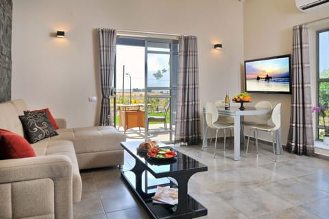 Family Suite | Living area | LCD TV