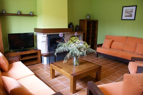 Villa | Living room | Flat-screen TV