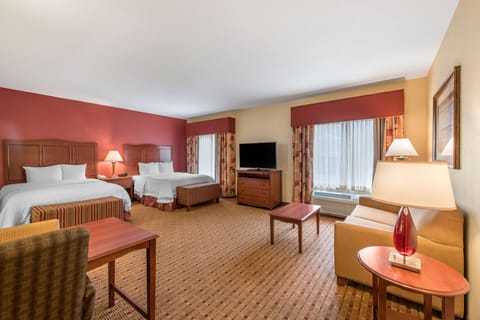 Suite, Non Smoking | Premium bedding, down comforters, pillowtop beds, in-room safe