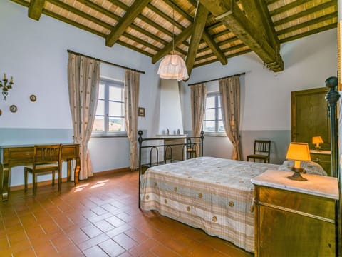 Sky, Cloud, Plant, Tree, Road Surface, Asphalt, Land Lot, House, Composite Material, Fence