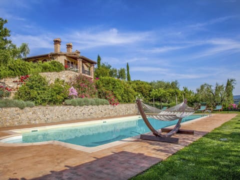 Water, Cloud, Sky, Plant, Property, Building, Azure, Tree, Swimming Pool, House