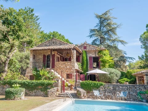 Water, Plant, Property, Building, Sky, Window, Tree, House, Cottage, Swimming Pool