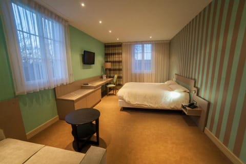 Superior Double Room | Minibar, in-room safe, desk, soundproofing