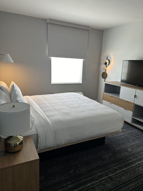 Suite, 1 Bedroom | Premium bedding, down comforters, pillowtop beds, in-room safe