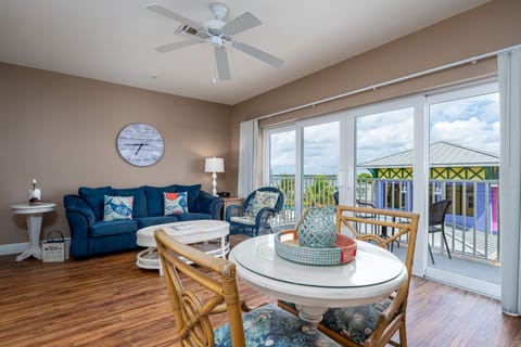 Deluxe Condo, 1 King Bed with Sofa bed, Partial Ocean View (unit 307) | Living area | 42-inch Smart TV with digital channels, Netflix, Hulu